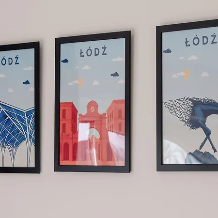 Jasny Z Parkingiem Oraz Balkonem W Lodzi By Renters * Łódź